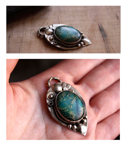 Mousson, dije dualidad de la naturaleza en plata y serpentina