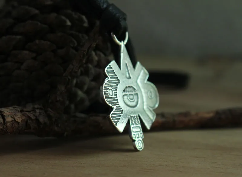 Nahui Ollin, collar equinoccio y solsticio azteca en plata