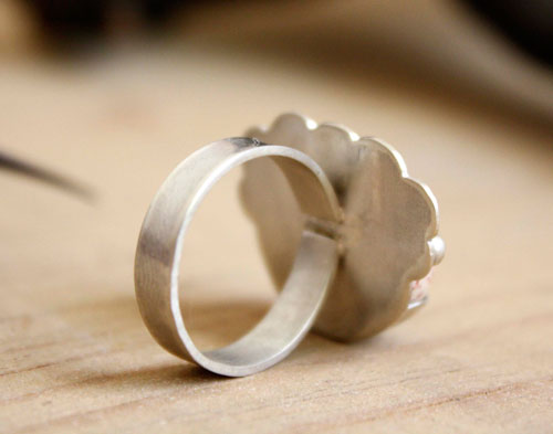 Nebulosa, anillo astronómico de plata y ópalo de fuego