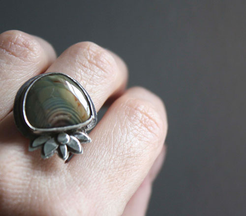 Nénufar, pond, water lily and lotus ring in silver and royal imperial jasper