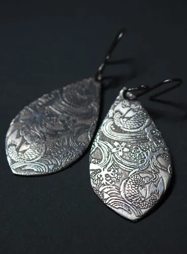 Nishikigoi, aretes carpa koi japonesa en plata