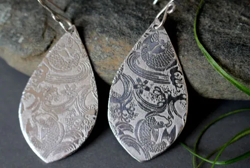 Nishikigoi, aretes carpa koi japonesa en plata
