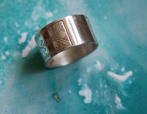 Nómada, anillo tribal étnico tuareg en plata
