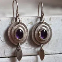 Nova al crepúsculo, aretes celestes en plata y amatista