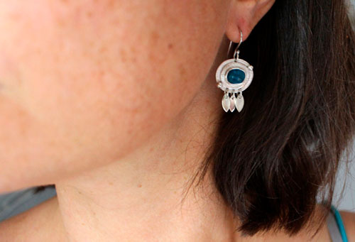 Nova apatita, aretes astronomía en plata y apatita azul