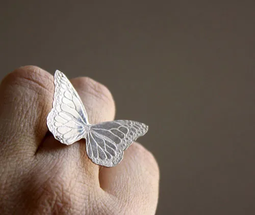 Nymphalidae, anillo mariposa monarca en plata