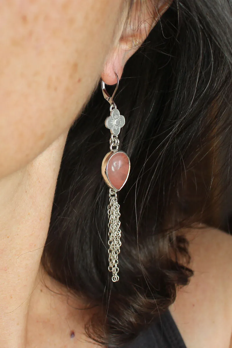 O-hanami, aretes flor de cerezo en plata y cuarzo rosa