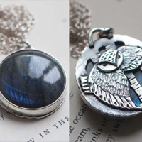 Ojo de la noche, collar búho en el bosque en plata y labradorita