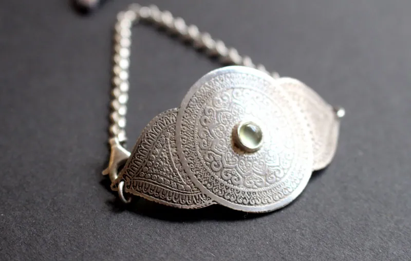 Ojo del alma, pulsera mandala en plata y prehnita