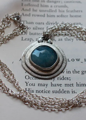 Ojo del mar, collar vida marina en plata y aguamarina