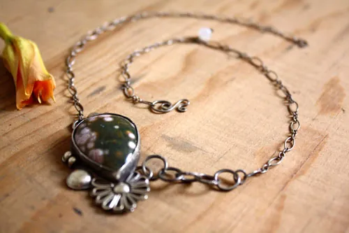 Okeanos, collar mitología griega en plata y jaspe oceánico