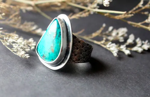 Ola azul, anillo mar japonés en plata y crisocola