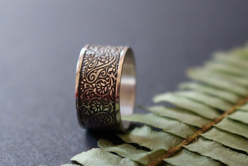 On the silk road, oriental cashmere ring in sterling silver