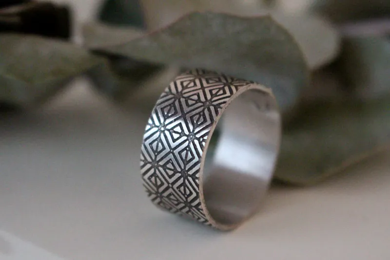 Origami, anillo geométrico japonés en plata