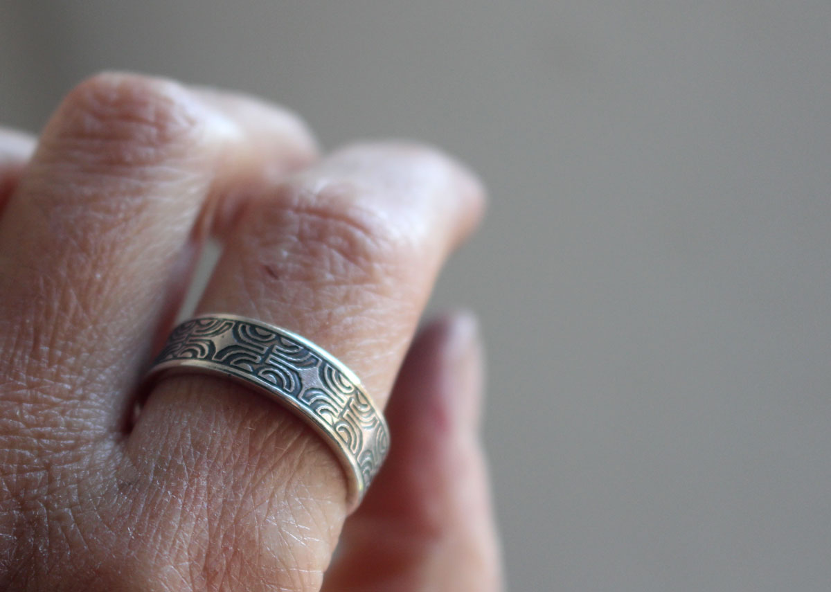 Peka&rsquo;enana, anillo cruz polinesia en plata