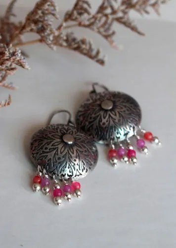 Peonía, aretes florales arománticas en plata y ágata rosa