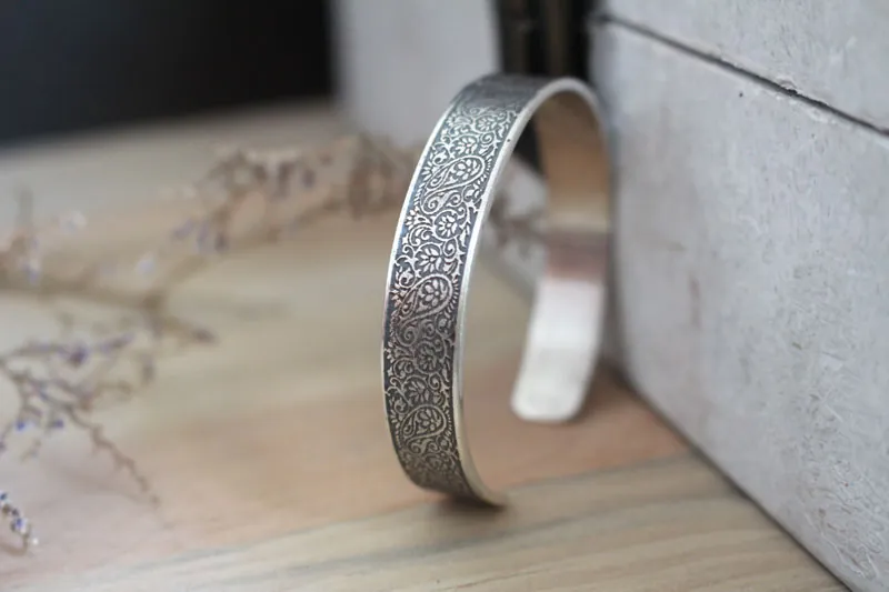 Perfume de Oriente, pulsera cachemira en plata