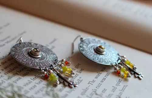 Pétalos del sol, aretes mandala en plata, ágata verde, ágata amarilla, citrino y cornalina