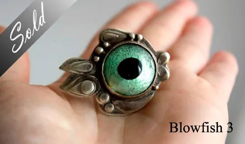Pez globo, anillo de pez fugu en plata y vidrio