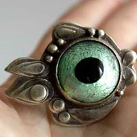 Pez globo, anillo de pez fugu en plata y vidrio