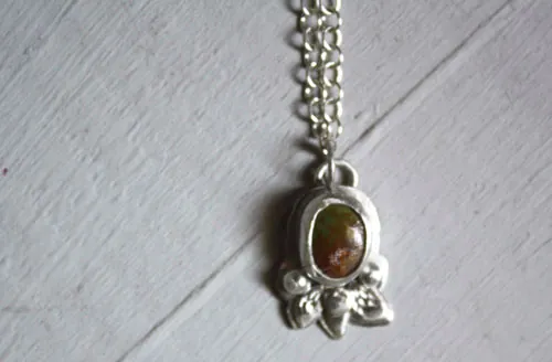 Piedra de musgo, pulsera nido de primavera en plata y turquesa