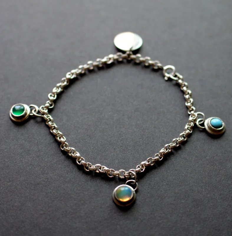 Piedras de nacimiento, pulsera familia en plata, ópalo, turquesa y ónix