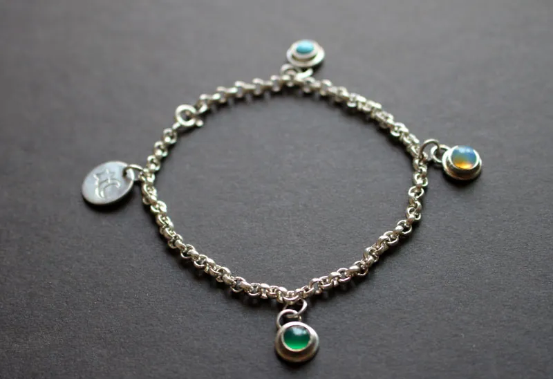 Piedras de nacimiento, pulsera familia en plata, ópalo, turquesa y ónix