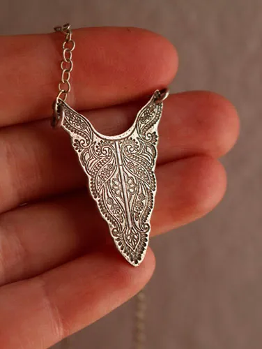 Plenitud, collar tótem bisonte en plata