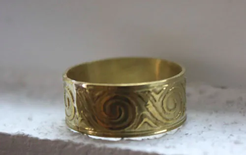 Poseidón, anillo olas griegas en latón