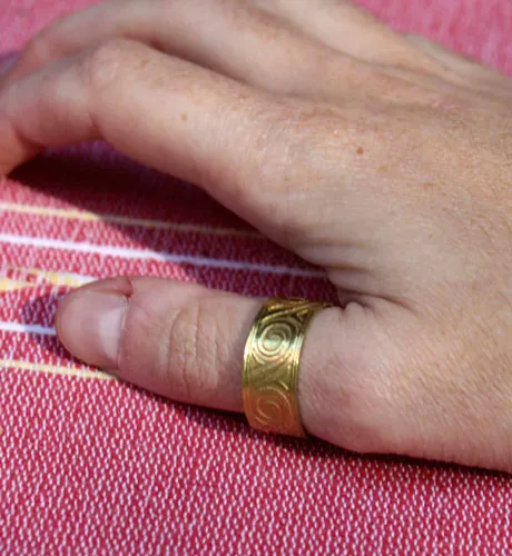 Poseidón, anillo olas griegas en latón