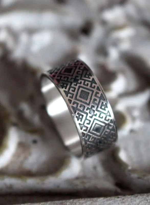 Puerta del alma, anillo eslavo en plata
