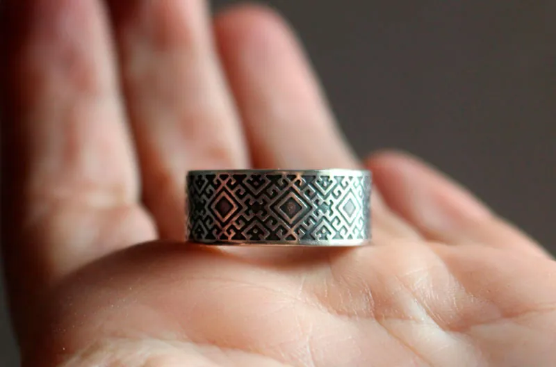 Puerta del alma, anillo eslavo en plata