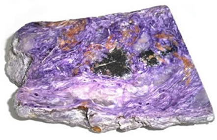 La historia, beneficios y virtudes de la charoita