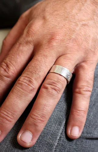Raden, anillo helecho en plata