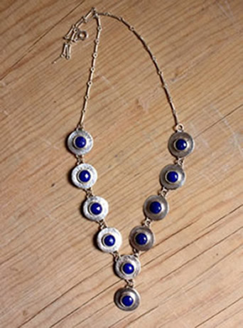 Reina del Nilo, collar egipcio en plata y lapislázuli