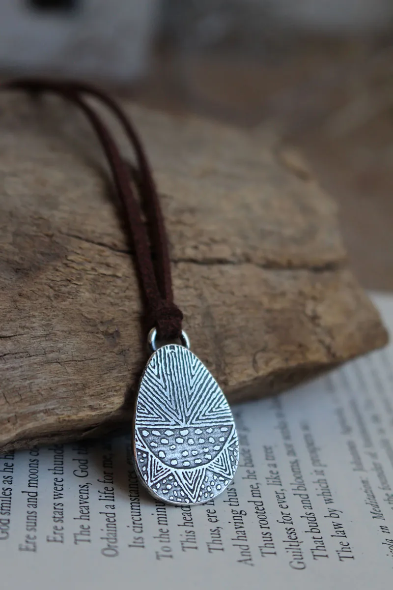 Riji, collar aborigen de Australia en plata