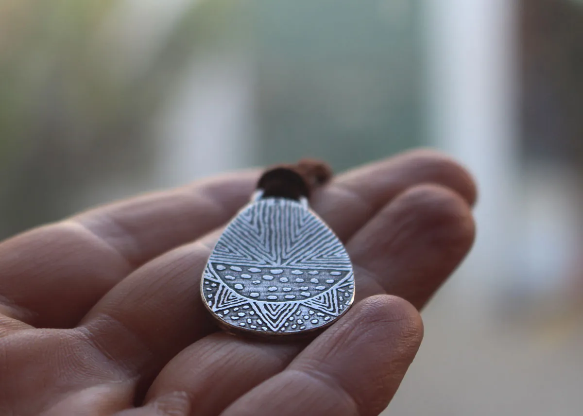 Riji, collar aborigen de Australia en plata