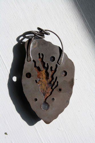 Rising tide, red seaweed pendant in silver and Maury Mountain agate