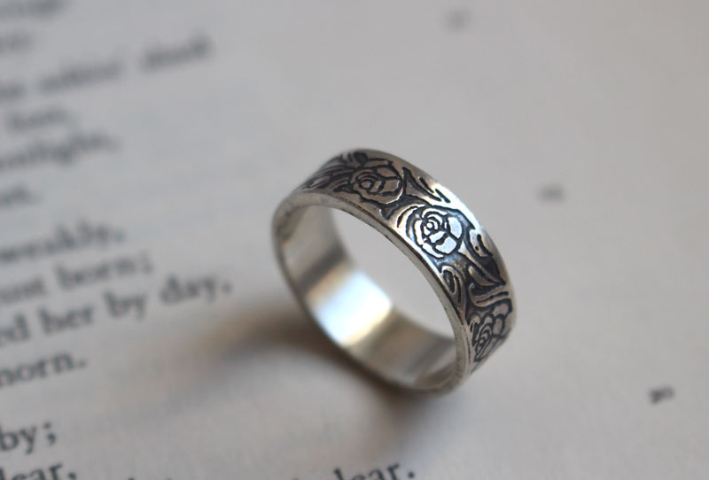 Rosa, anillo flor romántica de rosal en plata