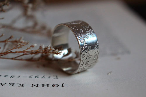 Sakura, anillo japonés de flor de cerezo en plata