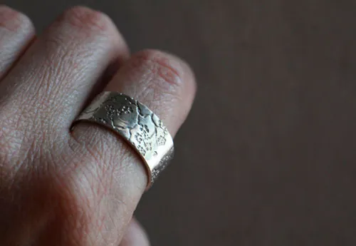 Sakura, anillo japonés de flor de cerezo en plata