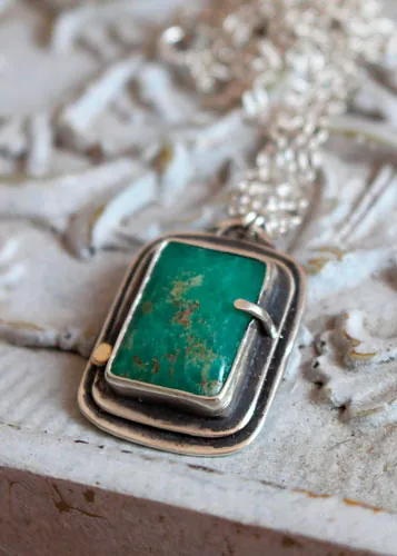 Santuario, collar rectángulo sagrado celta en plata, oro y crisoprasa