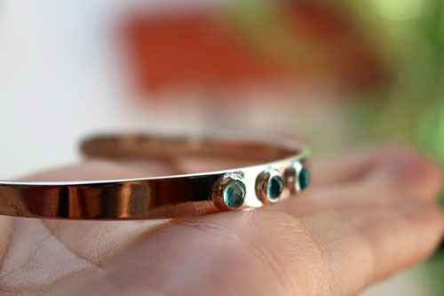 Sarah, freedom and spirituality bracelet in silver with blue zircon