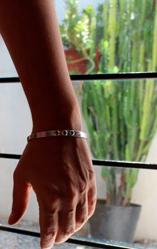 Sarah, freedom and spirituality bracelet in silver with blue zircon