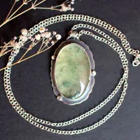 Seraphina, collar barroco en plata y prehnita