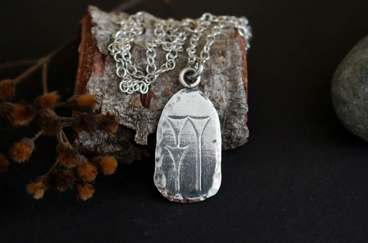 Símbolo agua cuneiforme, collar de escritura mesopotámica en plata