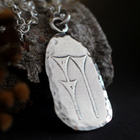 Símbolo agua cuneiforme, collar de escritura mesopotámica en plata