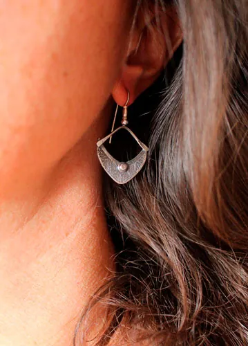 Sitara, aretes estrella y media luna en plata