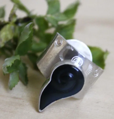 Snigill, anillo caracol infinito en plata y obsidiana arcoíris