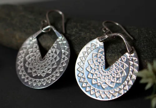 Sol Inca, aretes astro prehispánico en plata